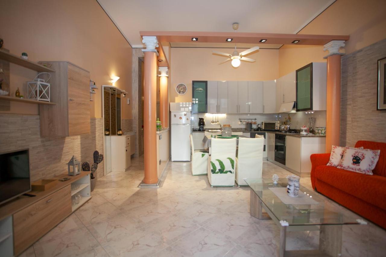 Casa Rosamaria Apartment Giardini Naxos Exterior photo
